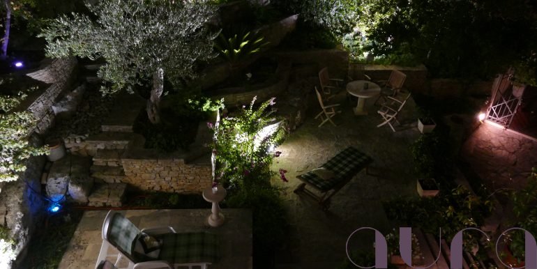 RV-garden by night